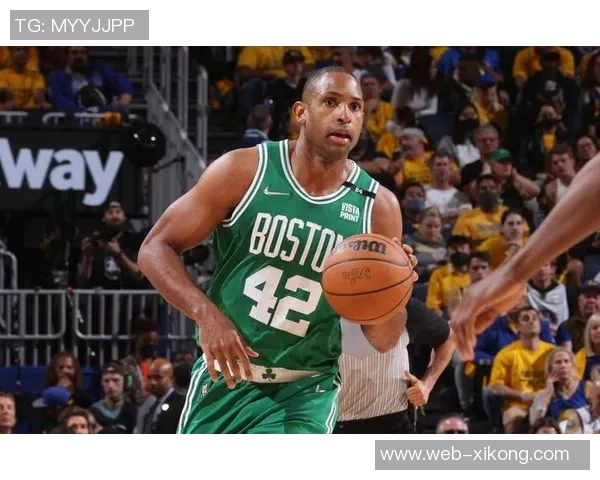 科尔称霍福德搭配能力强大将为追梦提供重要支持 科尔称霍福德搭配能力强大将为追梦提供重要支持