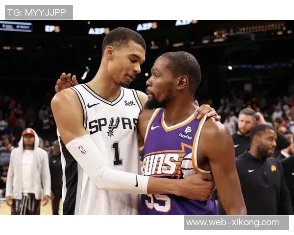 字母哥与经纪人积极探讨潜在交易球队的能力与机会 字母哥与经纪人积极探讨潜在交易球队的能力与机会