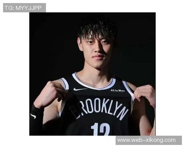 曾凡博防守失误贾里德巴特勒轻松突破上篮得分 曾凡博防守失误贾里德巴特勒轻松突破上篮得分