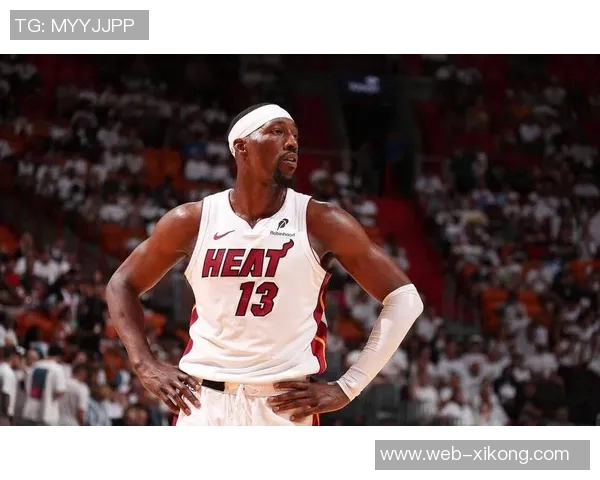 哈克斯高效表现助力球队12投8中砍下17分10篮板6助攻正负值加43