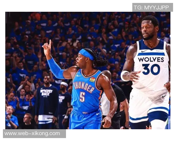 外线火力全开爱德华兹三节狂砍37分三分球命中率高达583