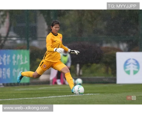 19岁女足国脚王爱芳谈偶像克罗斯传球风格与个人成长之路 19岁女足国脚王爱芳谈偶像克罗斯传球风格与个人成长之路
